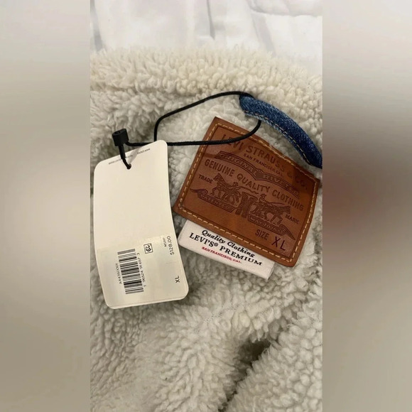 Levis Jacket Mens XL Blue Denim Jean Sherpa Lined Premium Western Trucker NWT - Picture 5 of 6